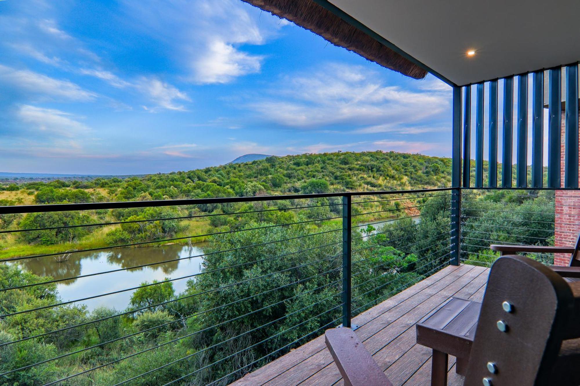 Cliffhanger Lodge Mabula Game Reserve Exteriör bild